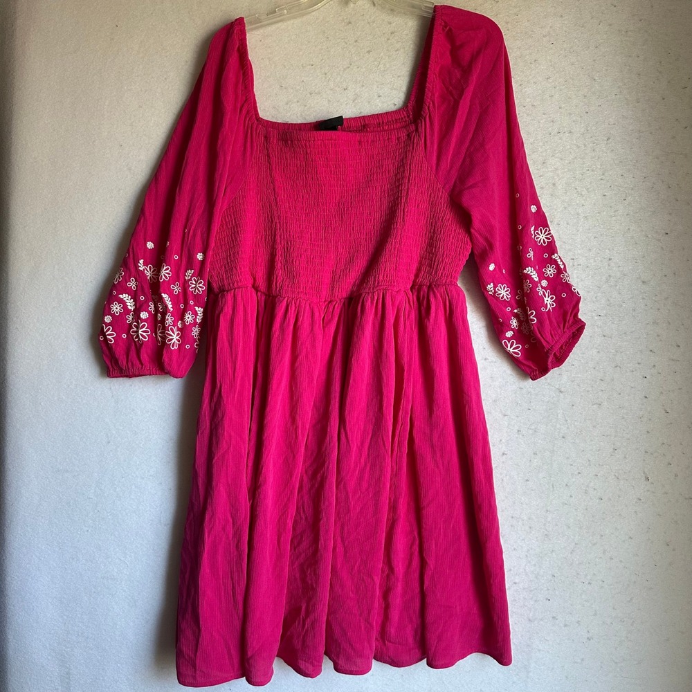 Torrid Pink Smocked Floral Embroidered Mini Dress Square Neck Size 2 40106407